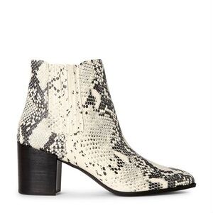 Steve Madden Pull-On Jain Bootie
